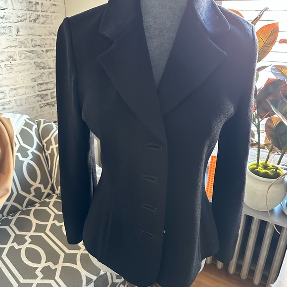 St. John Basics Vintage Caridigan Jacket/Blazer. Pre-owned. - Picture 4 of 15